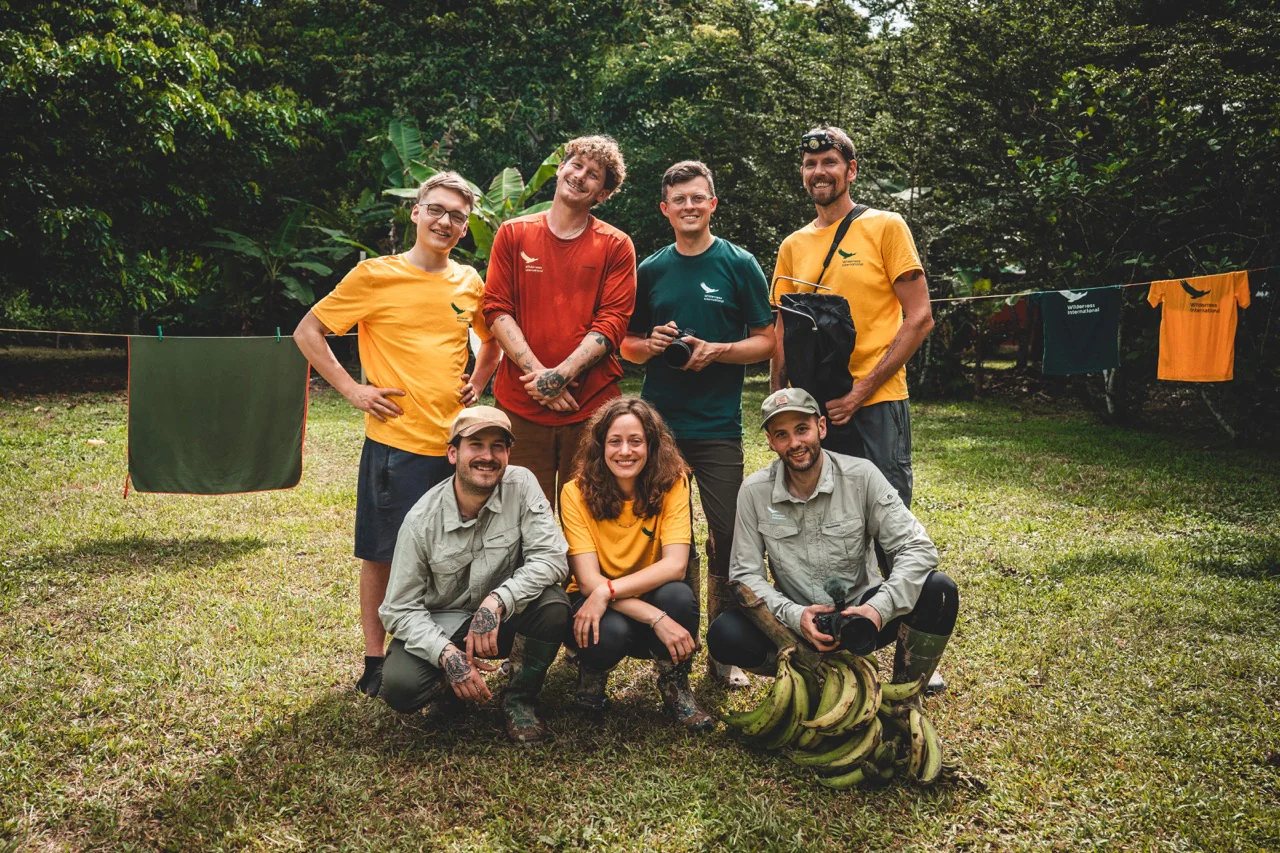 Wilderness International Team bei der Schutzgebietsarbeit